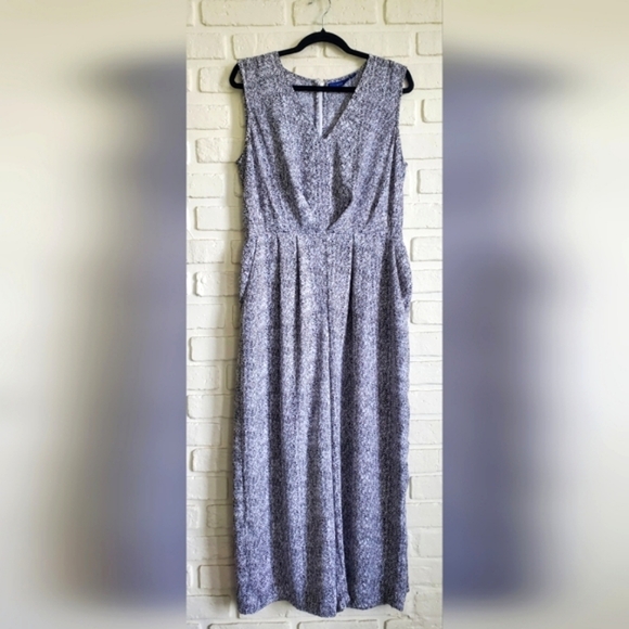 Apt 9 Sleeveless Jumpsuit Jumper Pants Animal Print Tie Belt White Gray Size L - Picture 10 of 10